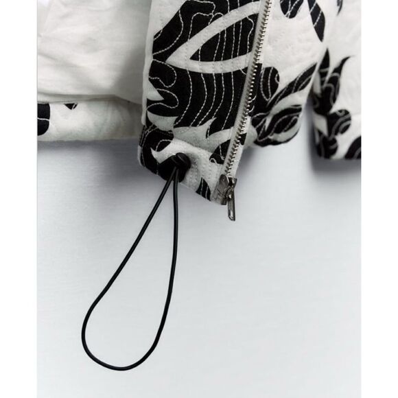 NWT Zara Blogger’s Favorite Printed Quilted Oversized Sweatshirt Jacket, Medium - Picture 13 of 16